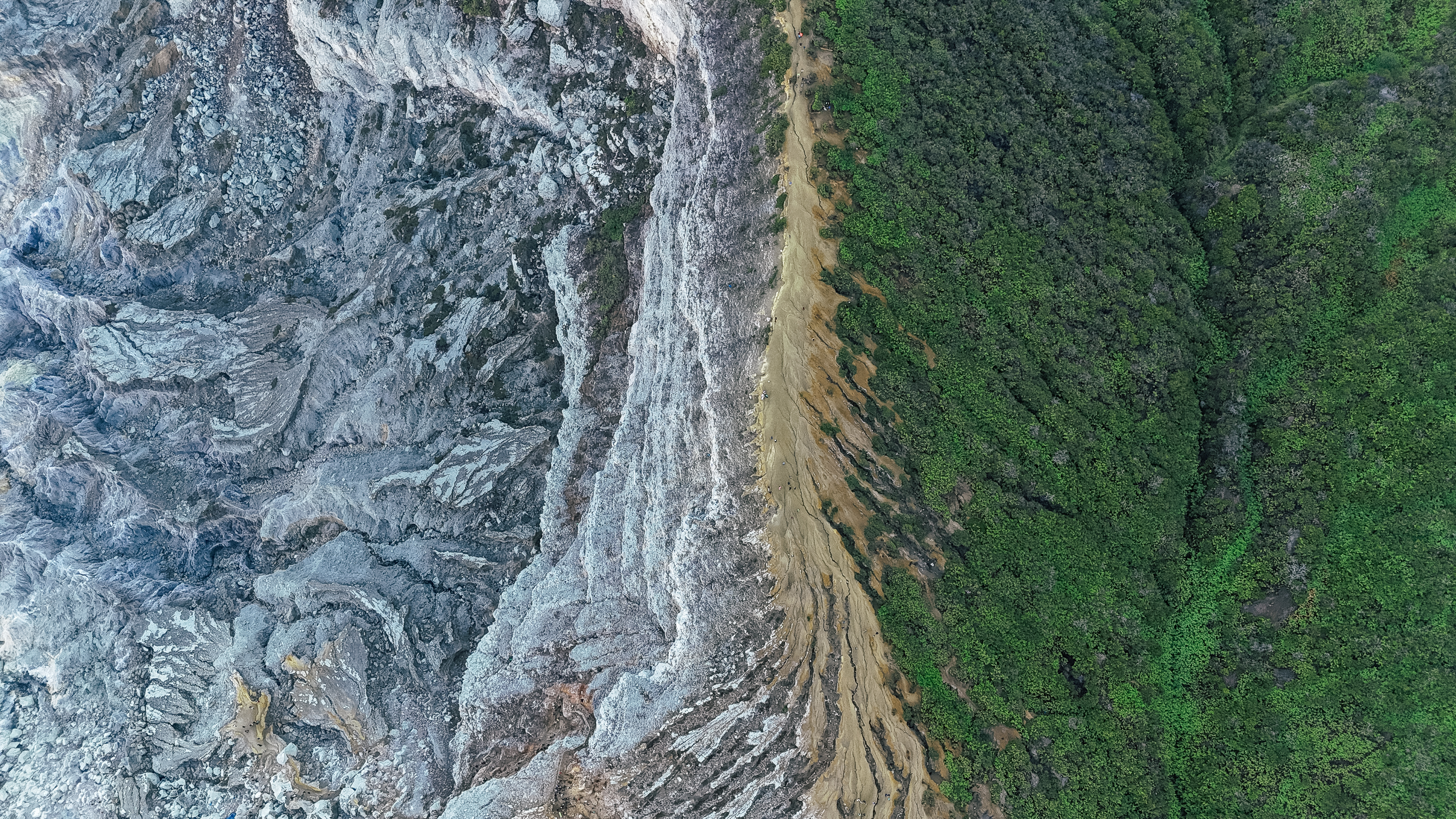 El lago ácido, desde arriba